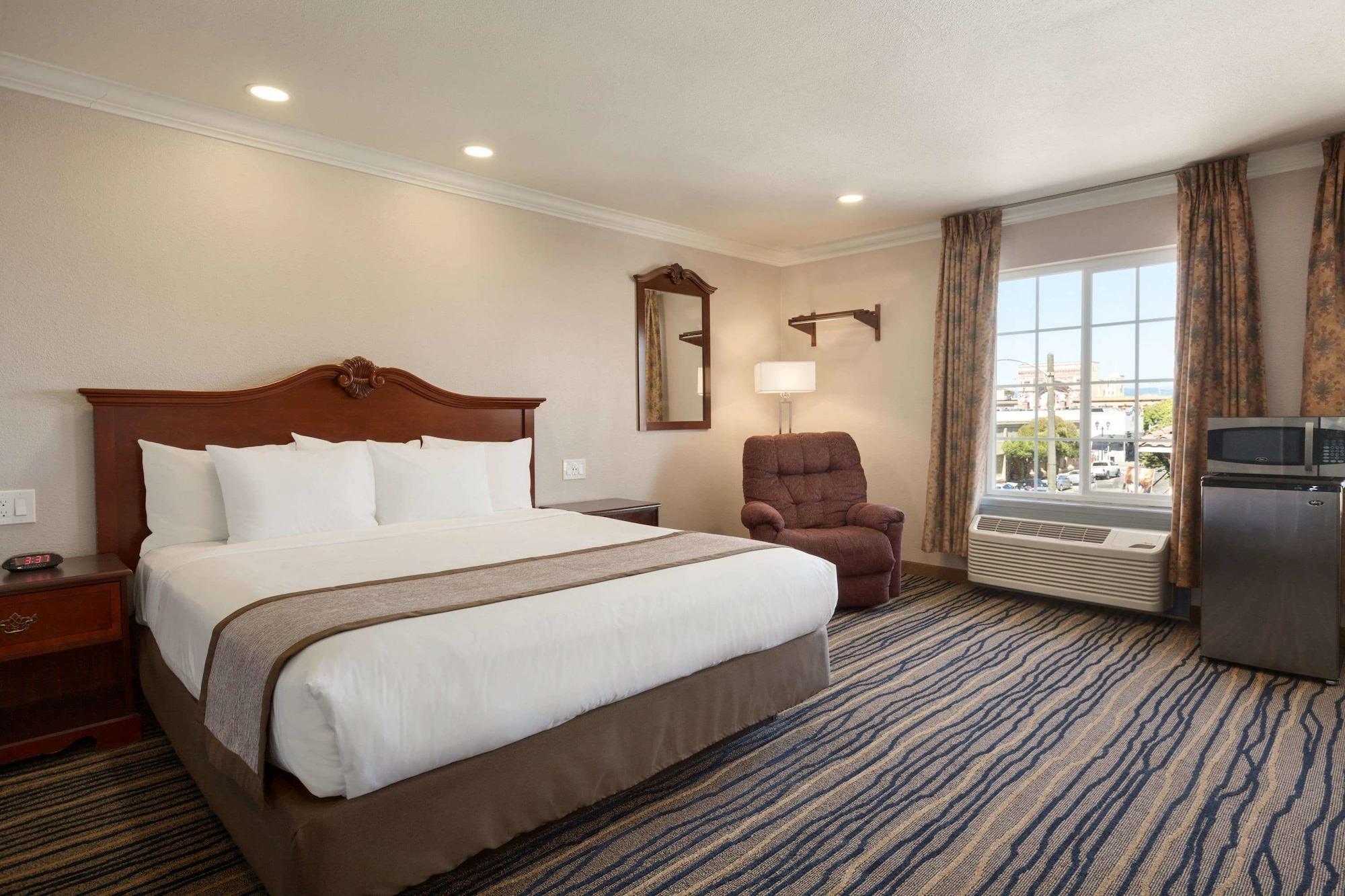 Days Inn By Wyndham Eureka Ca Dış mekan fotoğraf